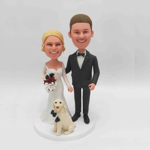 Custom Couple bobblehead couple,bobblead cake topper,bobblehead wedding,wedding gift,Anniversary Gift,wedding cake topper with dog,Pet lover