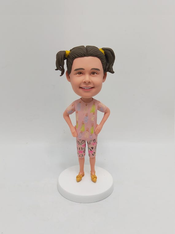 Muneco cabezon personalizado para hija muneco cabezon personalizado para nina figuras de bebe personalizadas estatua de nino personalizada regalo de cumpleanos unico para nino regalo especial Etsy Esp...