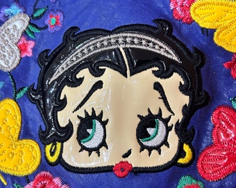 Stand Out with this one-of-a-kind Betty Boop Purse!
