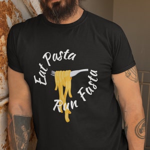 Ät pasta, spring snabbt, t-shirt: Kolhydratfyllande löpartröja