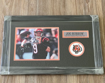 Joe Burrow autografado 8x10 em moldura personalizada com COA