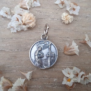 Reliquary medal Saint Rita of Cascia - Antique pendant - Christian accessory - Catholic jewellery