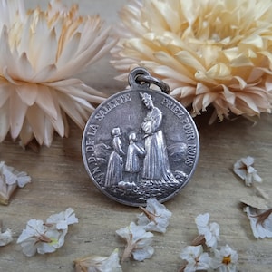 Religious pendant Our Lady of La Salette-Jesus Christ sacred heart-Antique medal Marian Apparition - Catholic jewellery-Christian accessory