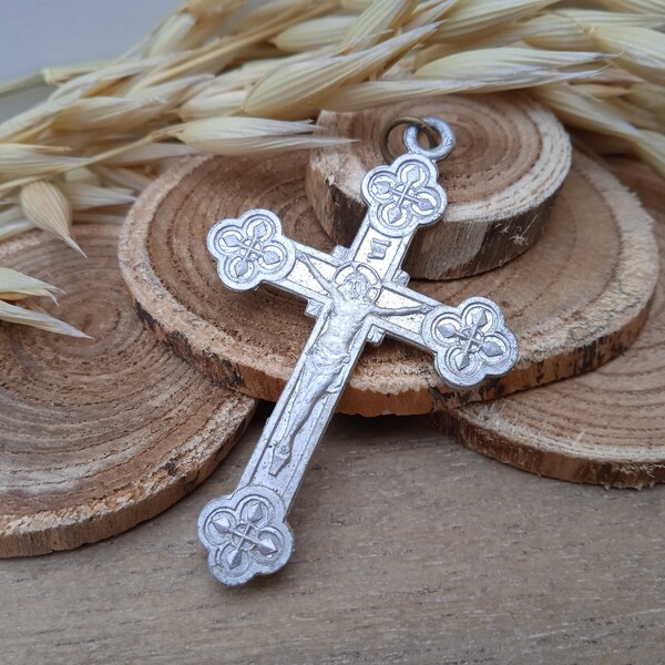 Jesus Christ pectoral cross - Antique religious medal - Aluminium pendant - Crucifix - Christian  accessory