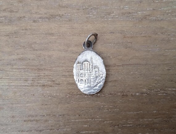 Antique Religious medal - Notre dame de Paris - Our L… - Gem