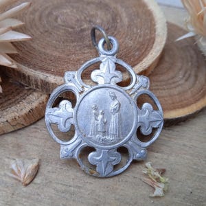 Colgante religioso Nuestra Señora de La Salette - Medalla antigua de aluminio - Aparición Mariana - Joyería católica - Complemento cristiano