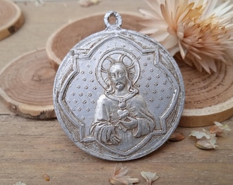 Sacred Heart of Jesus Aluminium Pendant – Antique Catholic Medal