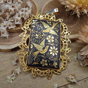 Birds - Vintage Damascening Large Pendant - Antique golden medal