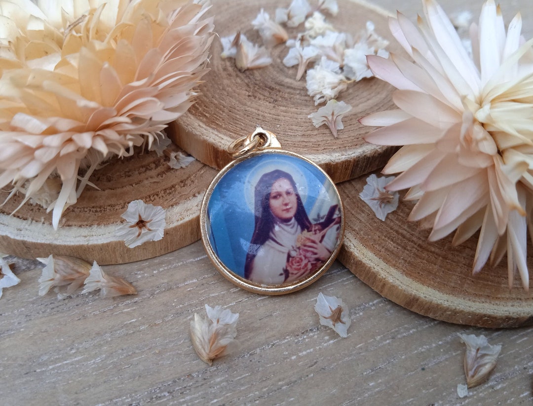 Saint Therese of Lisieux Medal – Christian Pendant - Etsy
