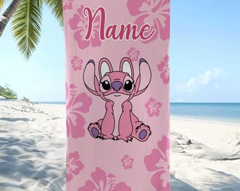 Toalla de playa personalizada con diseño floral de ángel, toalla infantil de Disney, toalla de piscina con diseño de ángel de Stitch, toalla con nombre personalizado de Disney, toalla de Disneyland