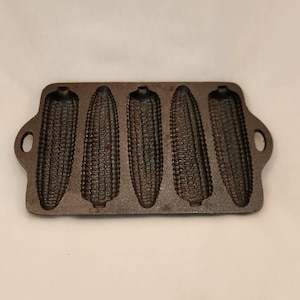 Cast Iron 5 Ear Corn Bread Stick Muffin Pan Vintage Cooking