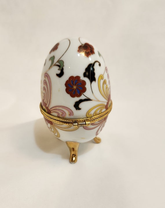 Porcelain Egg Hinged Trinket Box with Clasp Flora… - image 6