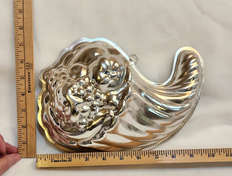 1963 Copper Anodized Aluminum Cornucopia Gelatin Mold AHC St - Etsy