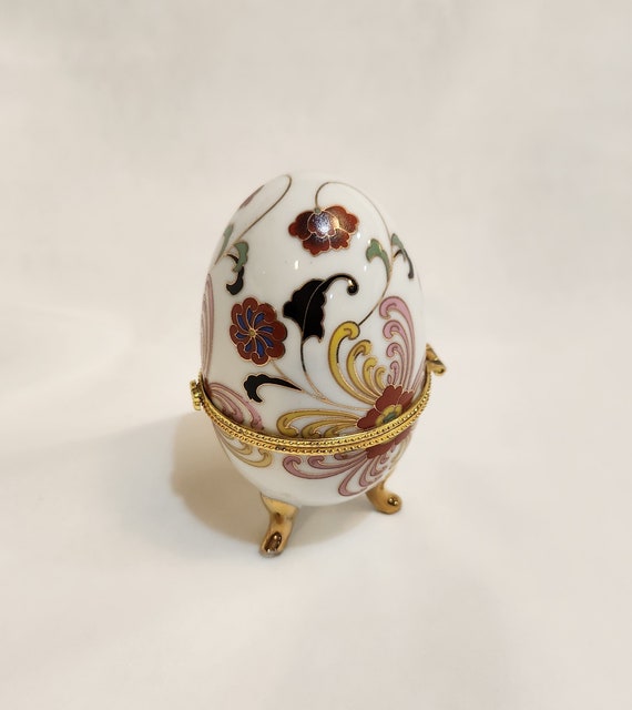 Porcelain Egg Hinged Trinket Box with Clasp Flora… - image 5
