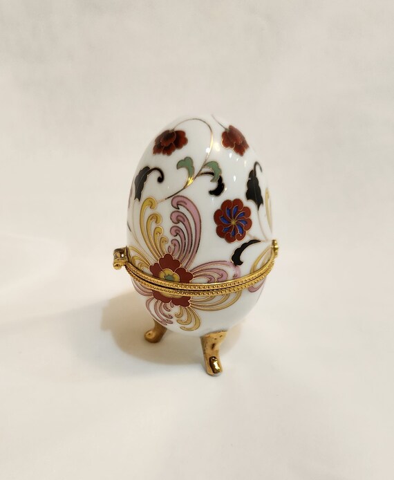 Porcelain Egg Hinged Trinket Box with Clasp Flora… - image 2