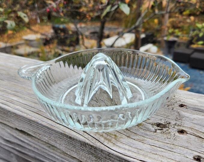 Vintage Glass Citrus Juicer Reamer Etsy