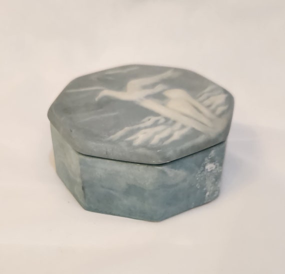 1974 Incolay Stone Seagull Beach Trinket Box by R… - image 6