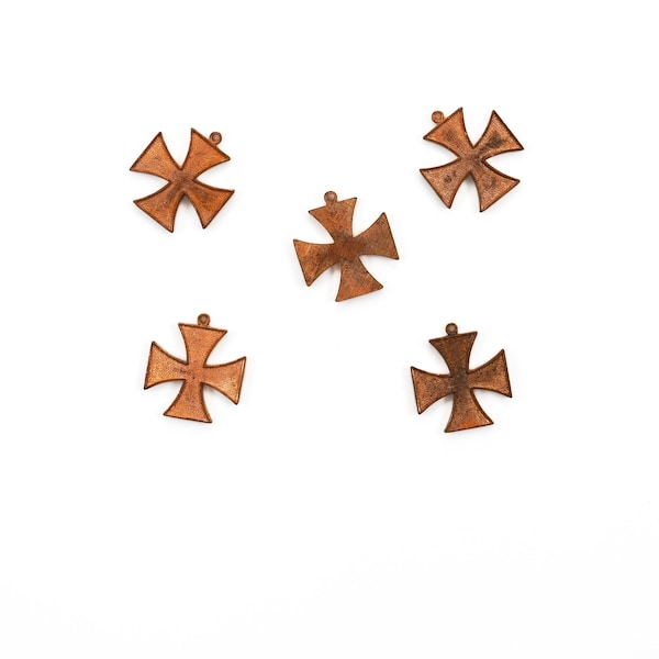 Copper Maltese Cross Iron Cross Pendant Charm 20mm (raw copper)