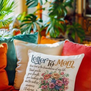 Blumenbuchstabe an Mom Kissen | Geschenk für Mama | Muttertagsdekoration | Gemütlicher Hauptakzent | Beste Mama aller Zeiten Tribut, Muttertagsgeschenk, Familiendekor