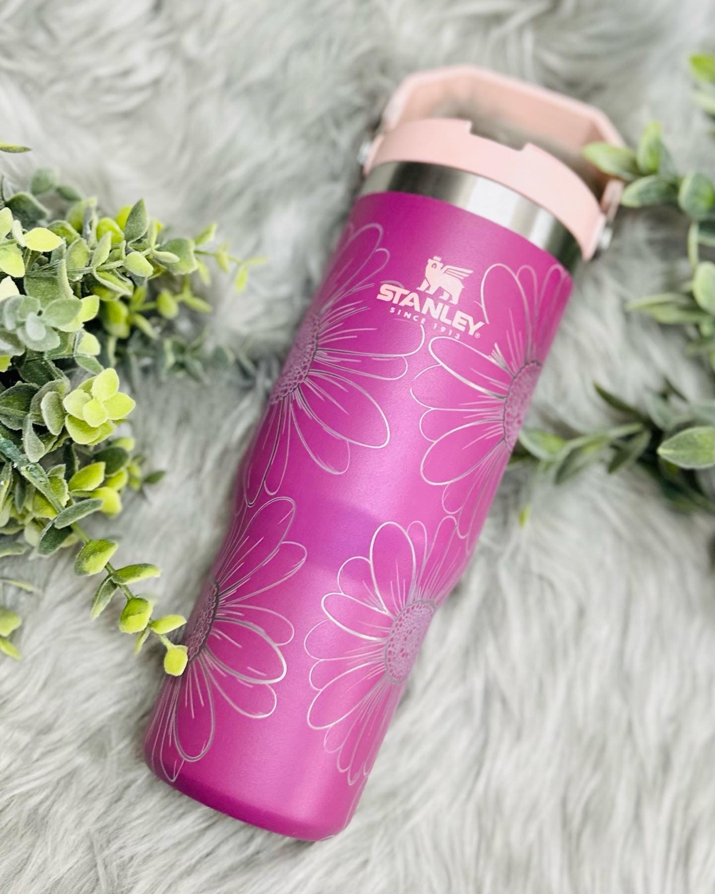 Daisy Engraved Stanley Tumbler Iceflow, Trending 30oz Water Bottle, Full  Wrap Seamless Design, Spillproof Flip Straw, Engraved Stanley 