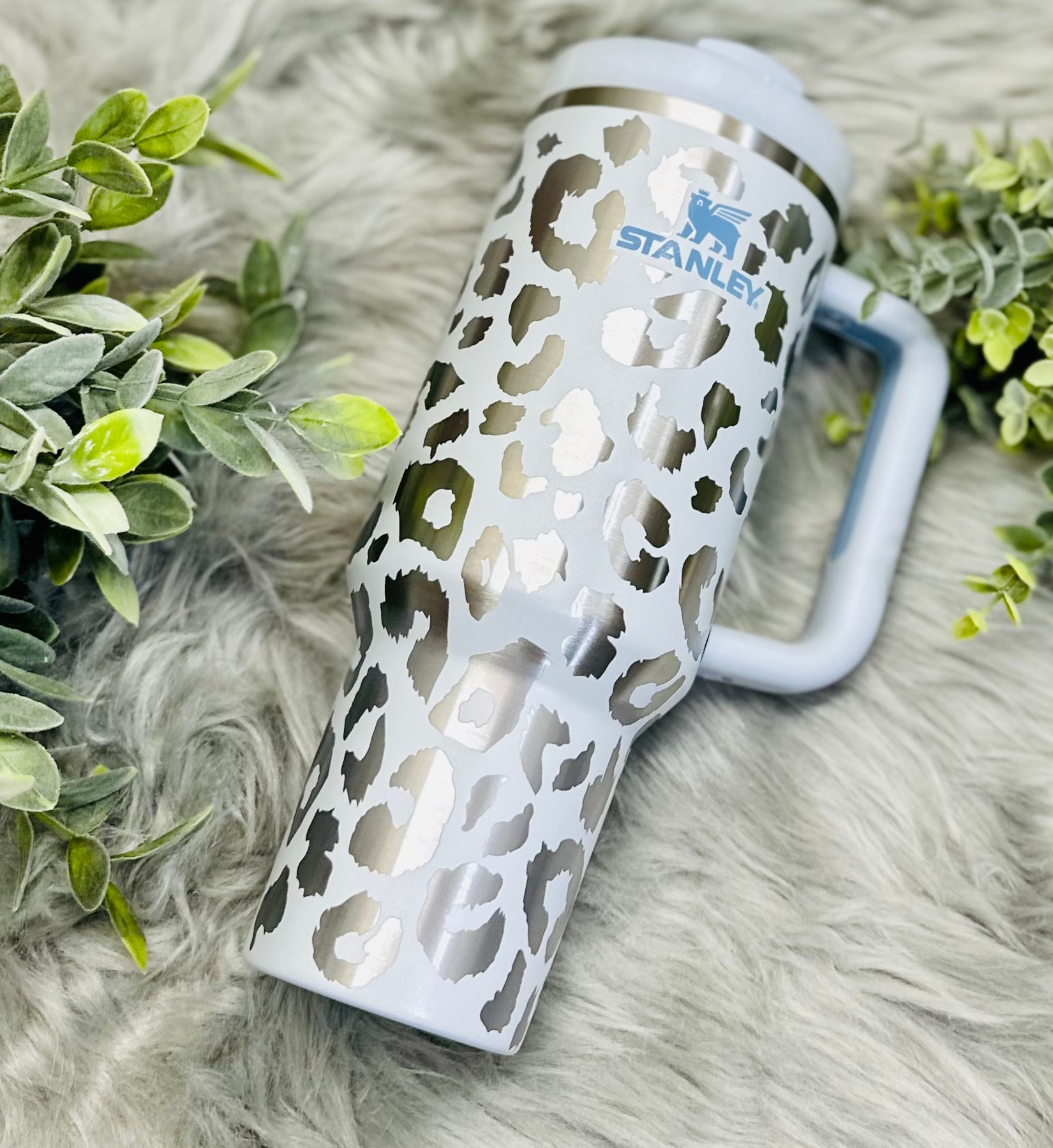 40 oz Quencher Style Tumbler with handle Cream Leopard