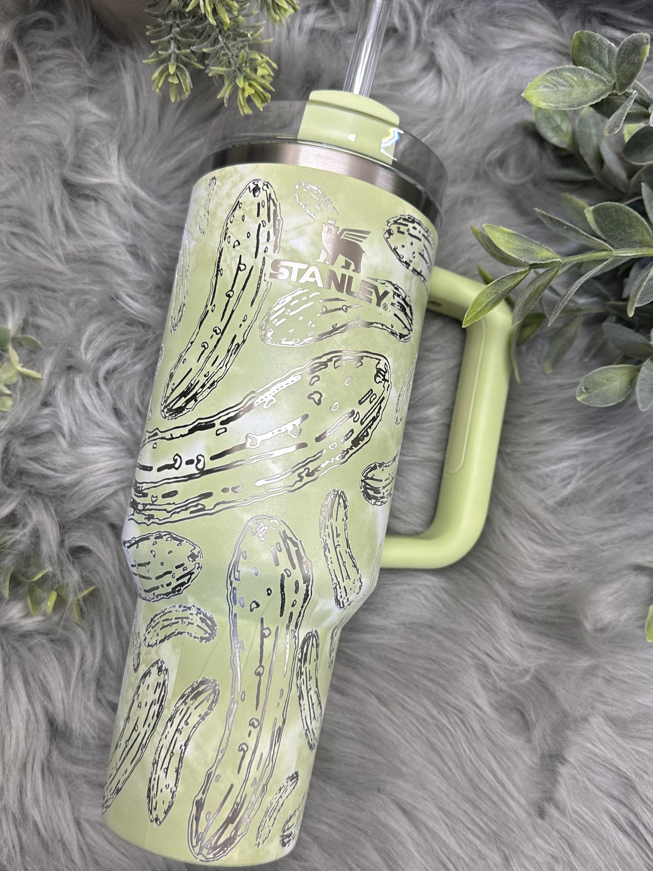 STANLEY アニバーサリーボトル Engraved 40oz Stanley Quencher Tumbler - Nature Themed Design