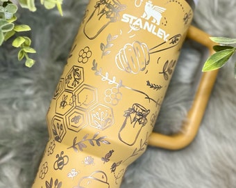 Engraved Stanley Quencher, Bee Hive Wrap, 40 oz Tumbler