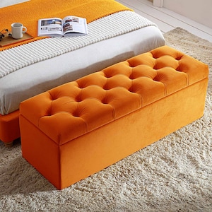 Chesterfield Velvet Ottoman Storage Bench: Plush Upholstered Blanket Box
