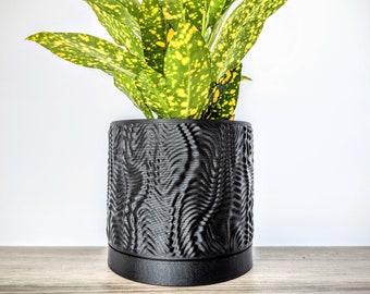 Matte Black Plant Pot, Ripple Planter with Drain Tray, Made from an Eco-Friendly Plant Based Plastic