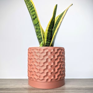Terracotta Planter, Geometric Plant Pot with Drain Tray, Apartment Home Decor, Made from an Eco-Friendly Plant Based Plastic