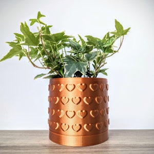 Copper Plant Pot, Heart Pattern Planter with Drain Tray, Made from an Eco-Friendly Plant Based Plastic