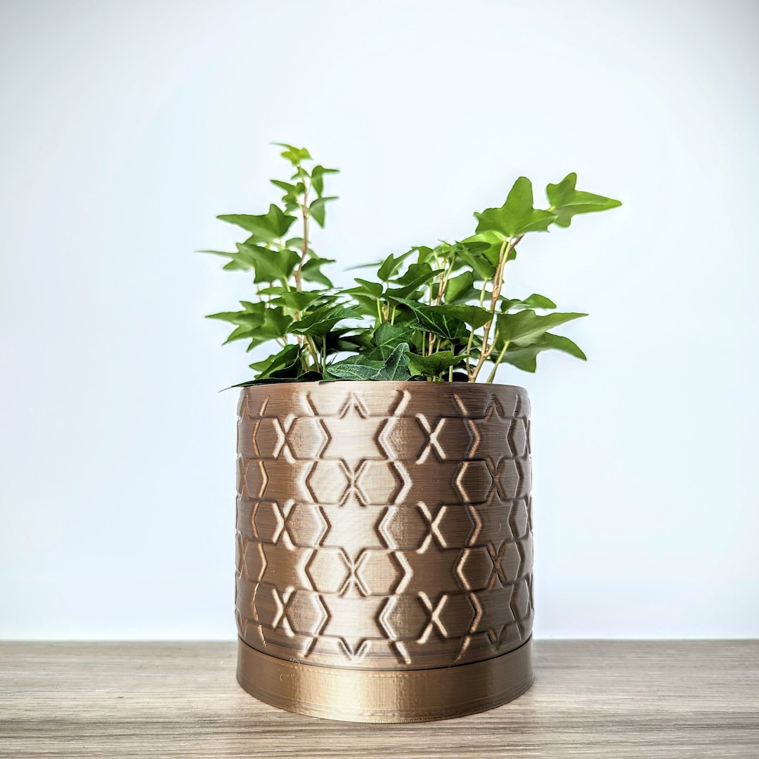 Bronze Chocolate Gold Pot, Star Patterned Planter With Drainage Tray