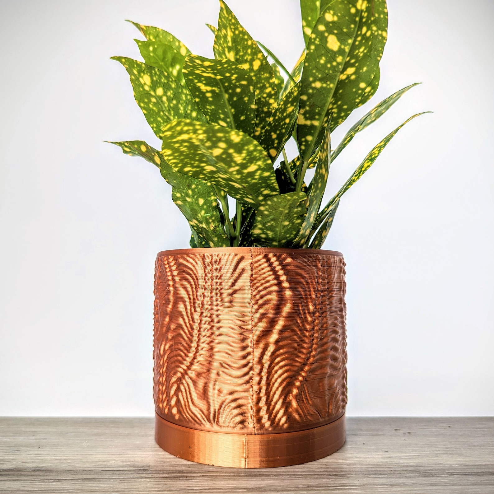 Copper Plant Pot, Ripple Planter With Drain Tray, Made From an Eco ...