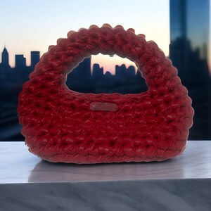 Klassische Scarlet-Tasche aus Ökoleder – Stilvolle gewebte Handtasche, perfekt für besondere Anlässe oder den täglichen Gebrauch