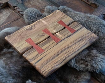 Japanese-Inspired Acacia Charcuterie Board with Padauk Inlays – Handmade Serving Board, Artisan Cheese Board, Unique Wood Gift