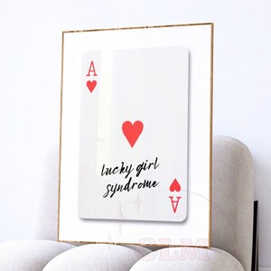 Lucky Girl geschwärztes Herz-Ass Spielkarte Druck, Preppy Retro Bar Warenkorb Poster gedruckt und ausgeliefert, Manifestation Wandkunst, College