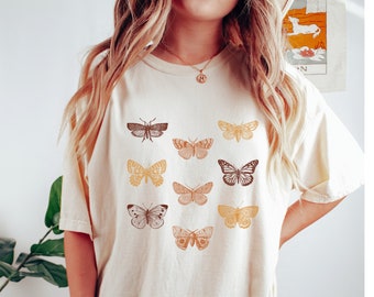 Butterfly Comfort Colors Shirt, Graphic Butterfly Shirt, Butterfly Lover Gift, Nature Inspired Shirt,Butterfly Print Tee, Boho Butterfly Tee
