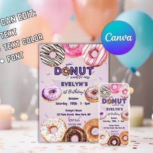Op de afbeelding: Een printbare donut-thema verjaardagsuitnodiging met een paarse achtergrond en kleurrijke donuts. De tekst luidt "U kunt bewerken: Tekst, Tekstkleur, Lettertype". De uitnodiging luidt "U wilt Evelyns 1e verjaardag missen!" en bevat de datum, tijd en locatie van het feest.