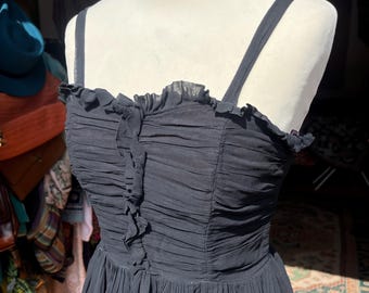 Atemberaubende Hausgemachte Vintage Schwarz Seide Maxi Kleid: Geraffte Mieder, Größe XS