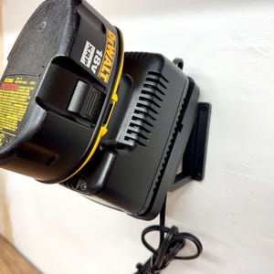 MOUNT for DW9116/DW9226 Dewalt Battery Charger- Dewalt Wall Mount for 18v Battery Charger