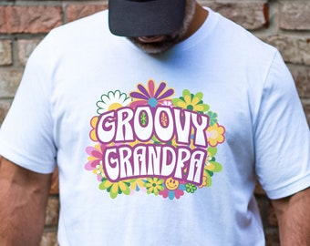 Groovy Grandpa Shirt, Retro Mom Tee, Hippie Flower Tshirt, Hippie T-Shirt, Birthday, Apparel 70s, Mens Boho, Pregnancy Reveal, Flower Power