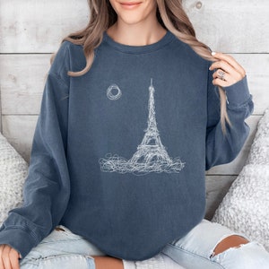 Eiffel Tower Sweatshirt, Eiffel Tower Shirt, Paris France tshirt, Travel to France t-shirt, Gift for Paris Lover, France Souvenir, Bastille