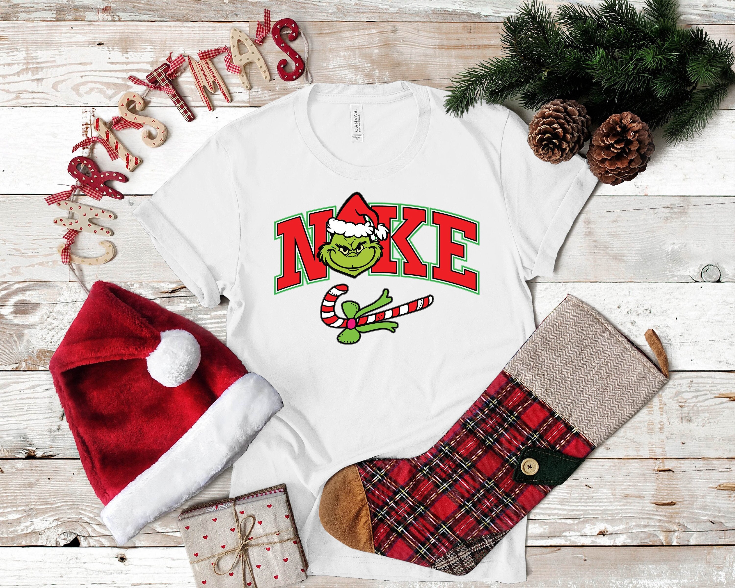 Nike christmas shirt hot sale