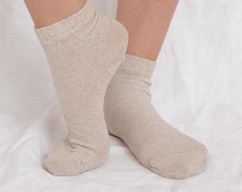 Organic Linen Nettle Socks: Sustainable Vegan Yoga Socks