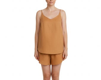 Womens linen pajamas: natural loungewear set with shorts & tank top