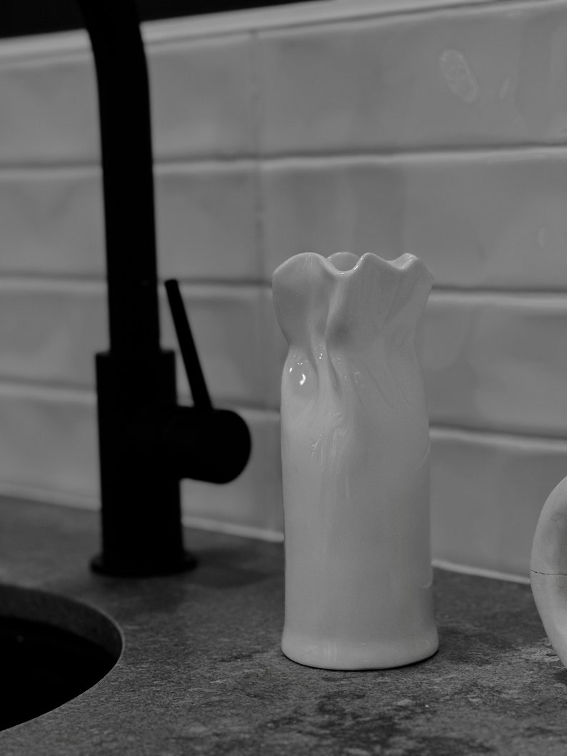 Handmade Aesthetic Vase, Modern Handmade Ceramic Vase, Aesthetic Room