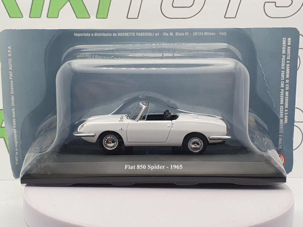 Fiat 124 Sport Spider Politoys 555 - Échelle 1/43 - Made In Italy 1968 - Occasion état Neuf