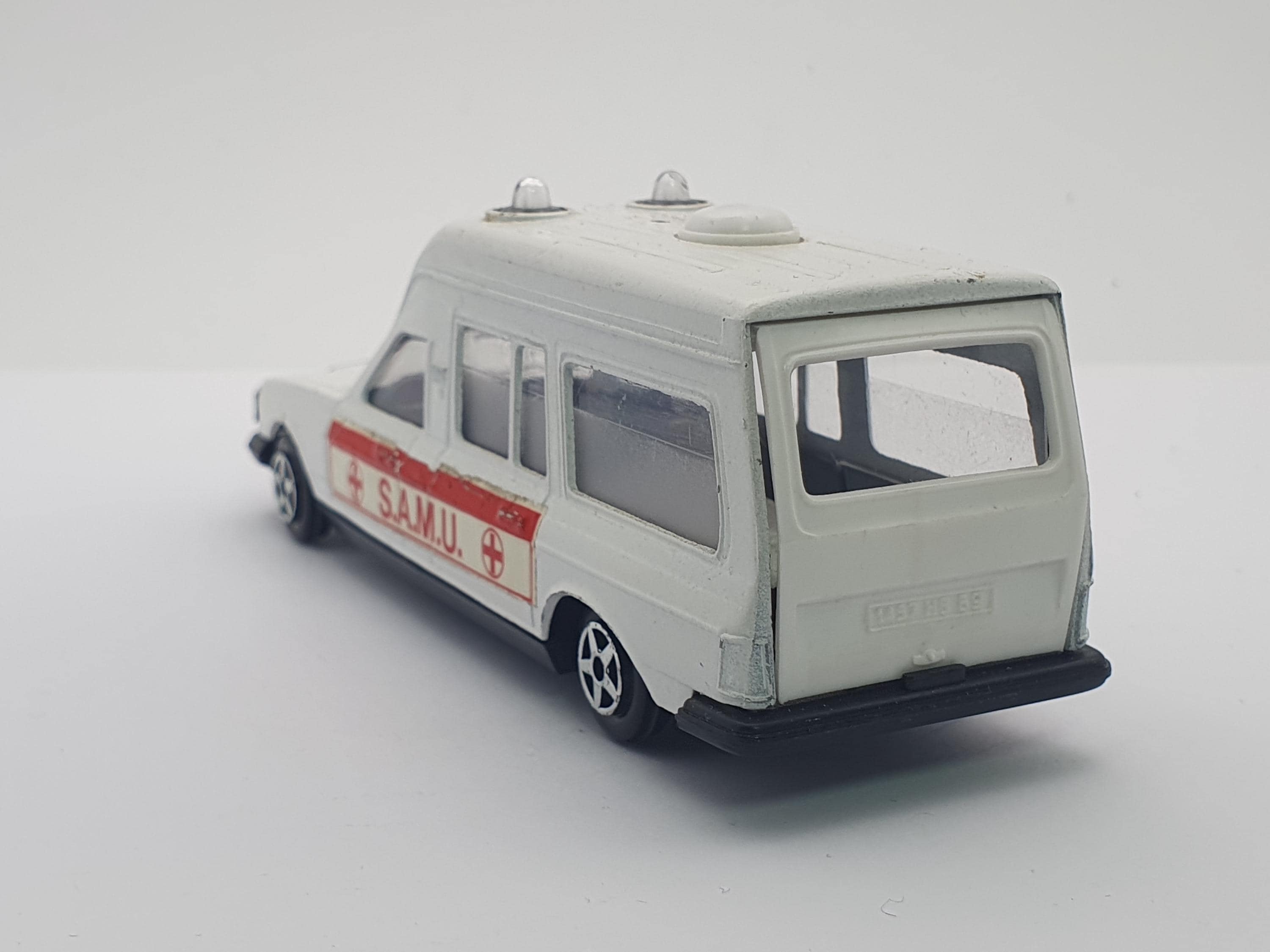 NOREV MERCEDES AMBULANCE Jet-car 1/43 en boîte EUR 30,00 - FR