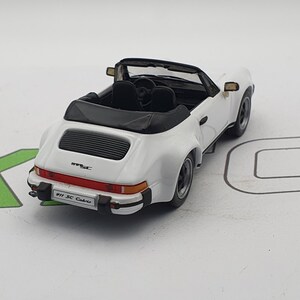 Porsche 911 SC Cabrio 1983 Newsstand 1/43