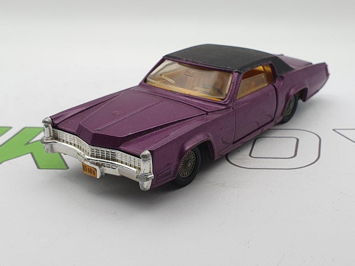 美品　英国製DINKY TOYS CADILLAC ELDORADO ミニカー Dinky Toys 131 Cadillac Eldorado With Driver Made In England